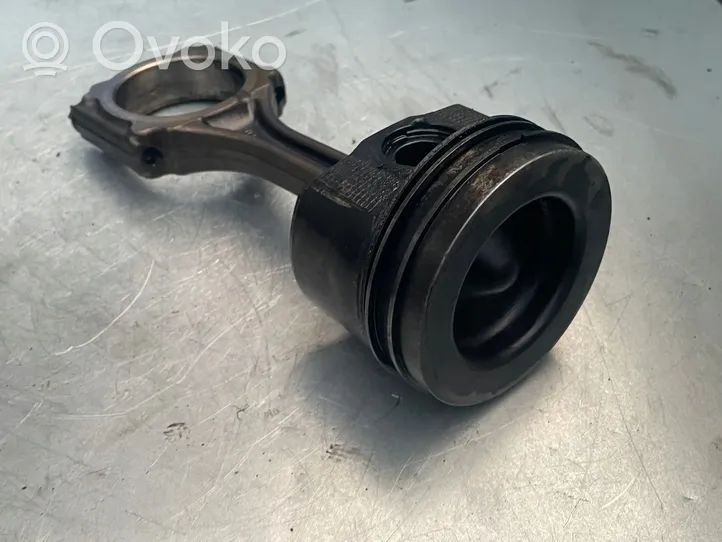 Mazda 6 Piston 