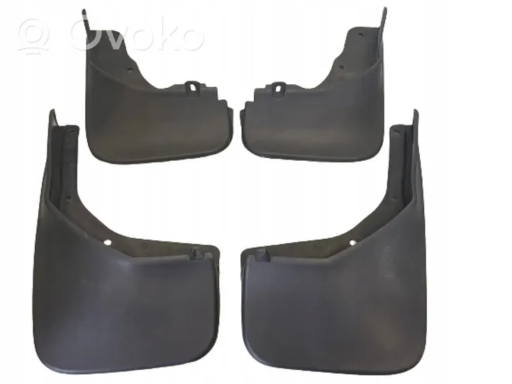 Ford Kuga II Front mudguard 