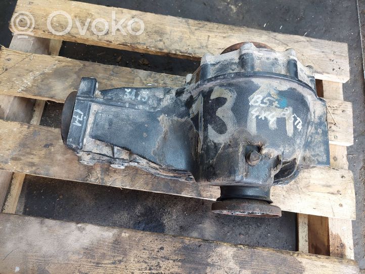 Volkswagen PASSAT B5.5 Rear differential 01R525053