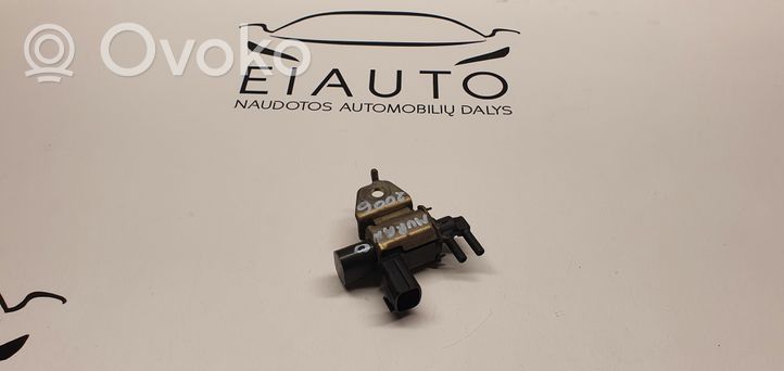 Nissan Murano Z50 Vacuum valve K5T46673