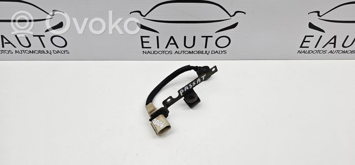 Volkswagen PASSAT B6 Detonation knock sensor 021905377E