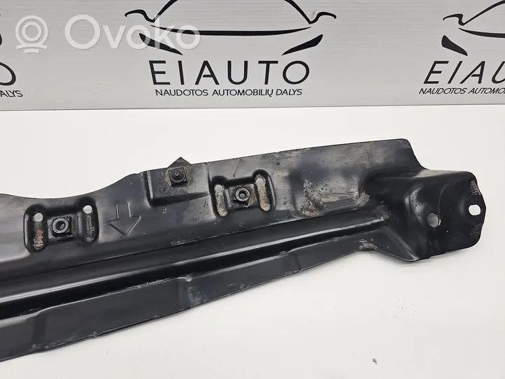 Audi Q7 4L Traverse inférieur support de radiateur 7L0805551A