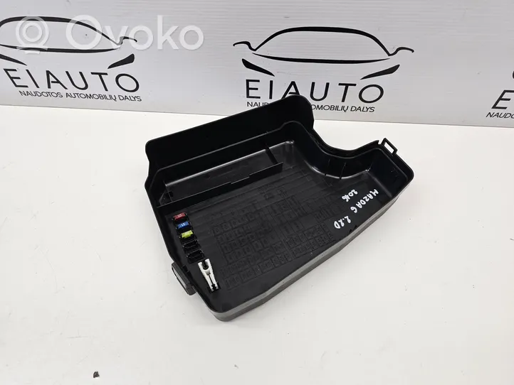 Mazda 6 Fuse box cover KD4566760