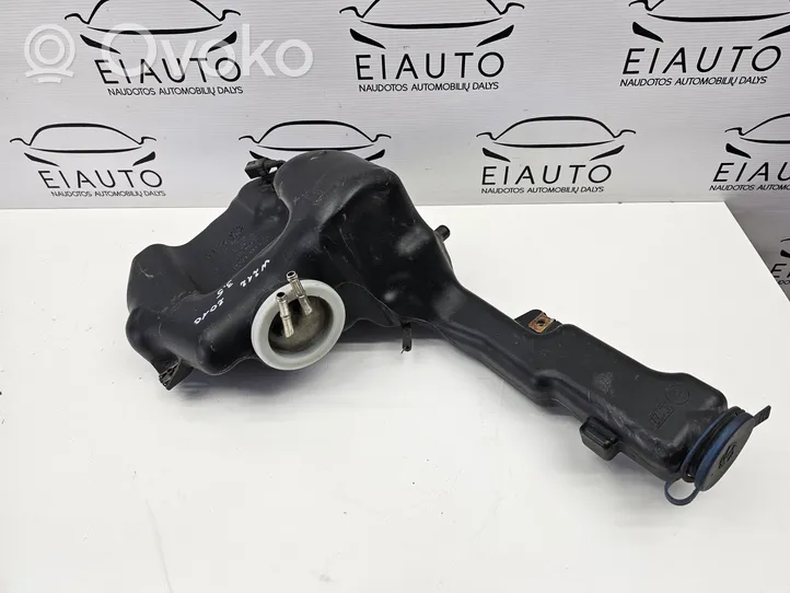 Mercedes-Benz E W212 Réservoir de liquide lave-glace A2048600960