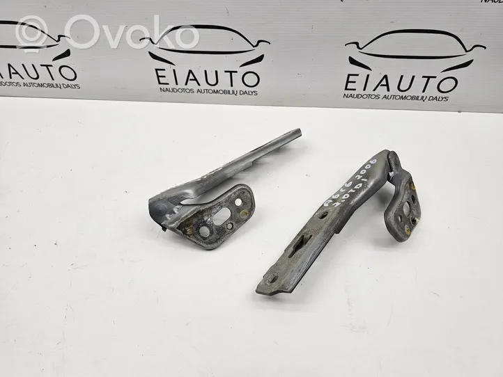 Audi A6 S6 C6 4F Engine bonnet/hood hinges 4F0823301