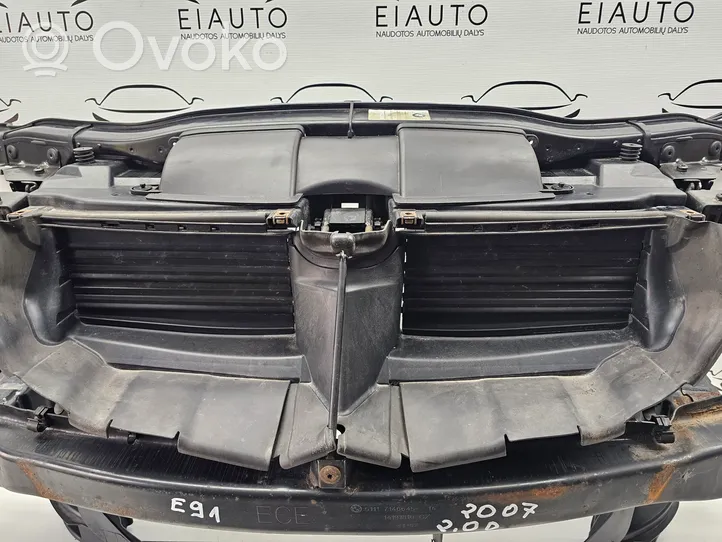 BMW 3 E90 E91 Radiatoru panelis (televizors) 7146645