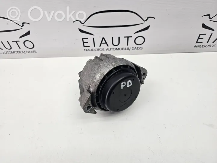 BMW 3 E90 E91 Engine mount bracket 310168624