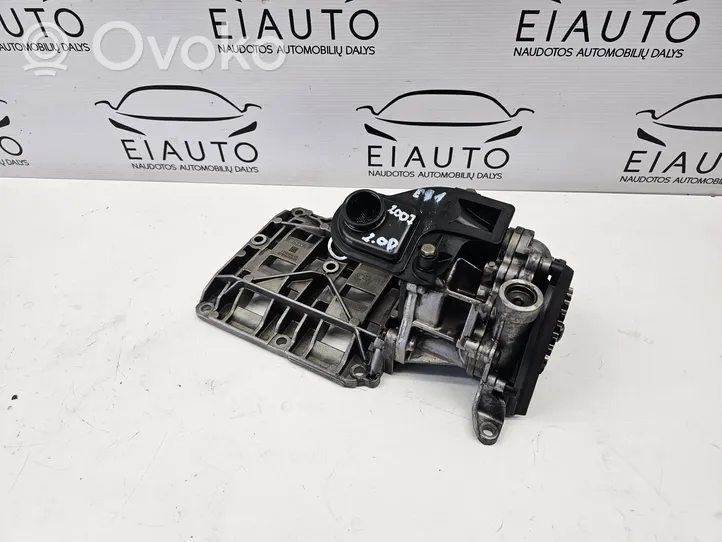 BMW 3 E90 E91 Oil pump 7798014