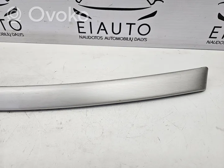 BMW 3 E90 E91 Barra di rivestimento della portiera anteriore 6982472