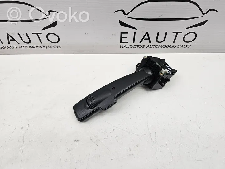 Volvo V50 Indicator stalk 17D770