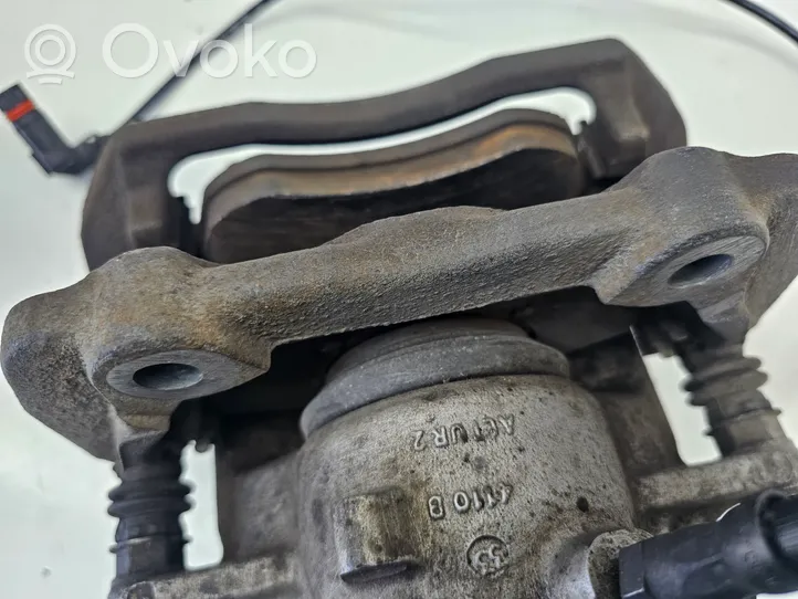 Mercedes-Benz C W204 Caliper de freno delantero 