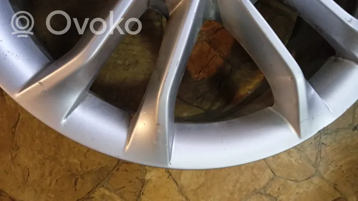 Audi Q3 8U R18 alloy rim 