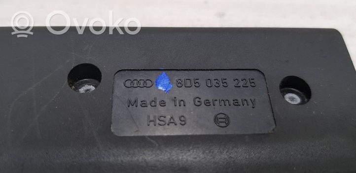 Audi A4 S4 B5 8D Amplificatore antenna 8D5035225