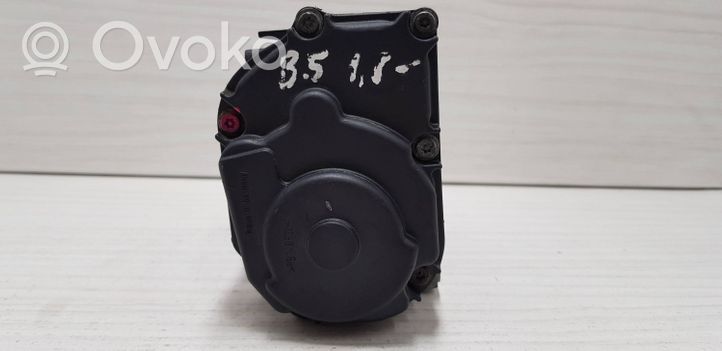 Audi A4 S4 B5 8D Valvola corpo farfallato 058133063C