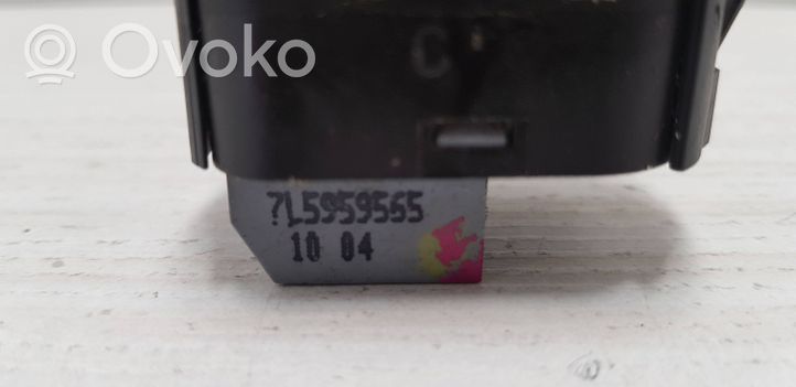Volkswagen Touareg I Wing mirror switch 7L5959565