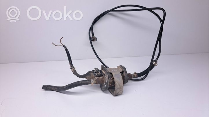 Audi A8 S8 D2 4D Kraftstoffpumpe Dosierpumpe Standheizung Webasto 89372A