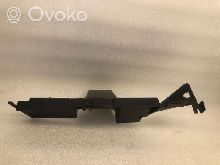 Volkswagen Touareg I Intercooler air guide/duct channel 7L6121333D