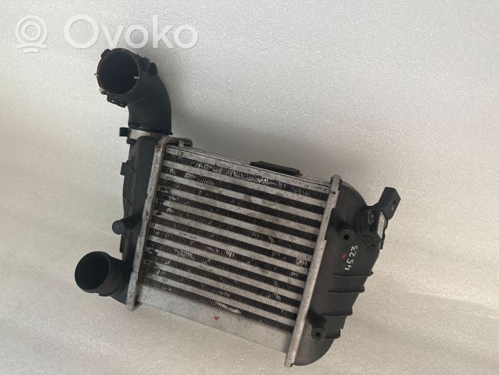 Audi A4 S4 B5 8D Chłodnica powietrza doładowującego / Intercooler 8E0145805R