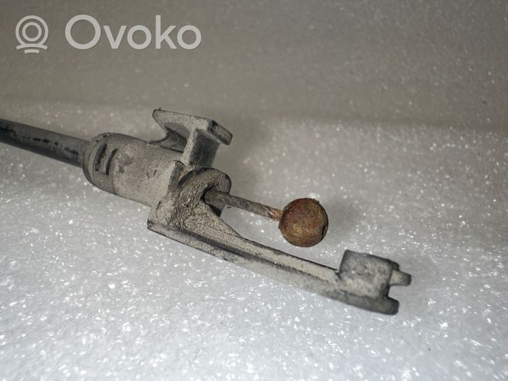 Volkswagen Touareg I Cavo di rilascio vano motore/cofano 7L6823531