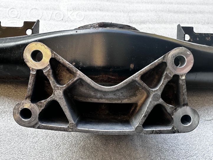 Porsche Cayenne (92A) Supporto di montaggio scatola del cambio 7L6399227