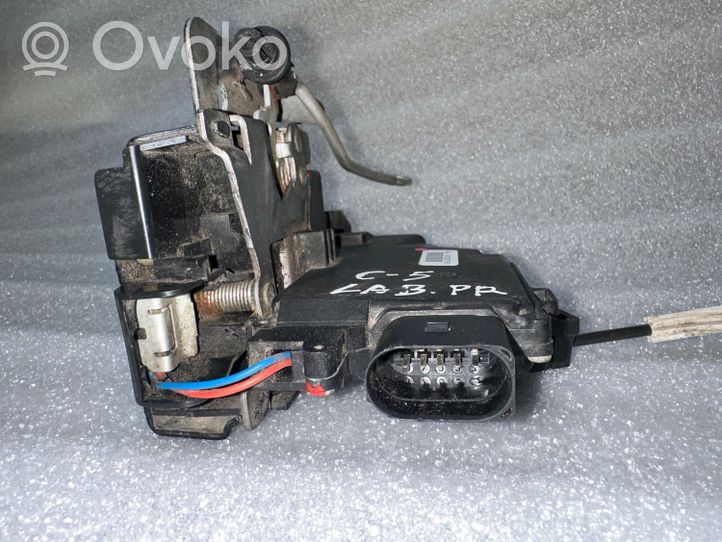 Audi A6 Allroad C5 Front door lock 4B1837016G