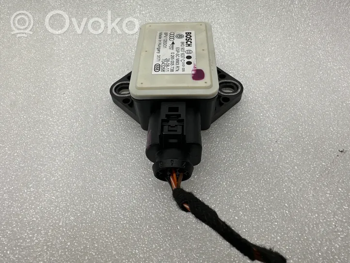 Audi A4 S4 B8 8K ESP acceleration yaw rate sensor 8K0907637C