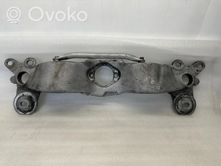 Audi A4 S4 B7 8E 8H Supporto di montaggio scatola del cambio 8E0399283