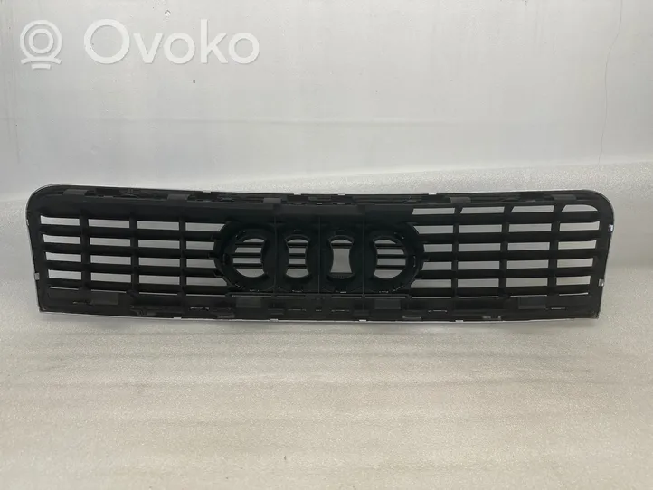 Audi A4 S4 B6 8E 8H Grotelės priekinės 8E0853651B