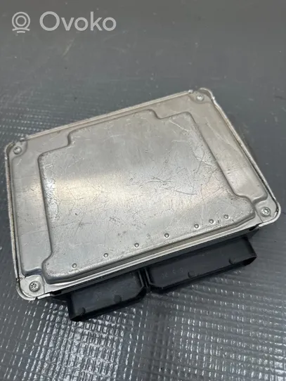 Volkswagen PASSAT B5.5 Sterownik / Moduł ECU 038906019KS