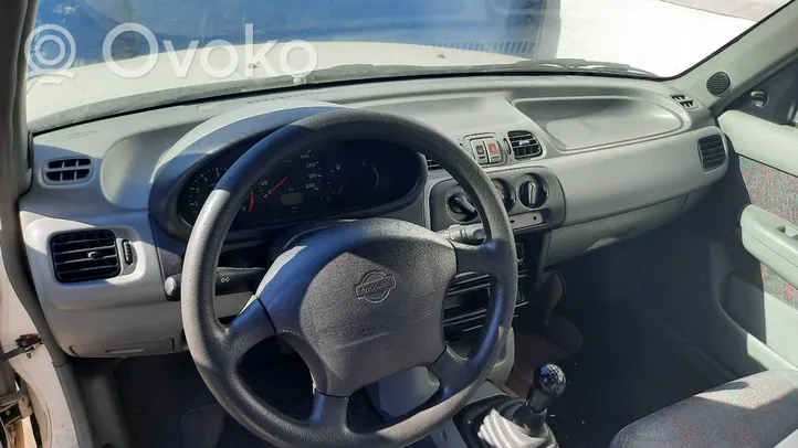 Nissan Micra Deska rozdzielcza 