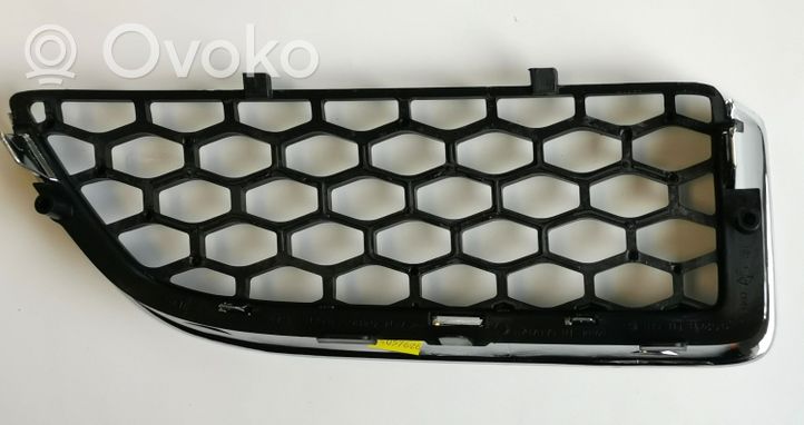 Dodge Stratus Front bumper lower grill 04805900AB