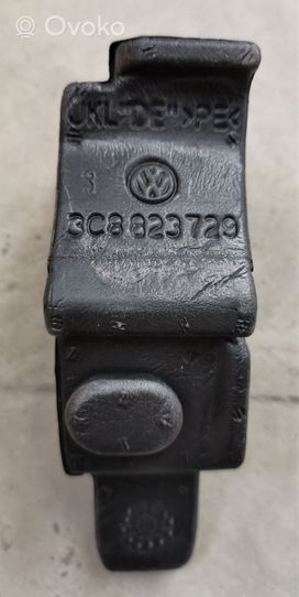 Volkswagen PASSAT CC Altra parte del motore 3C8823729