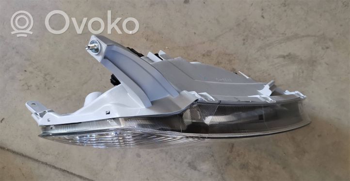 Toyota Prius (XW10) Phare frontale 8117047040