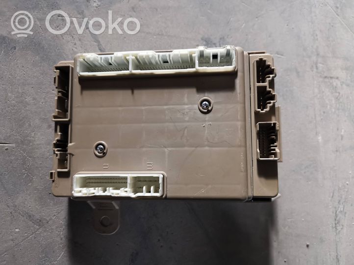 Subaru Outback (BS) Module de fusibles 82201AL01A