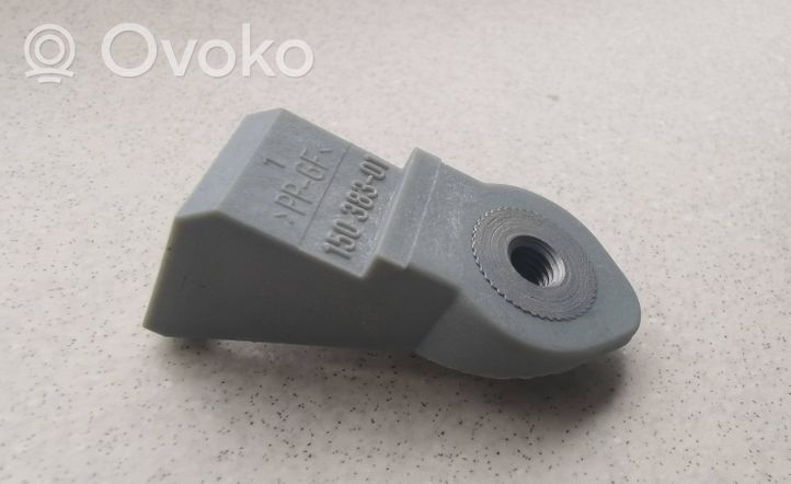 Mercedes-Benz CLK A208 C208 Support phare frontale 2088260014