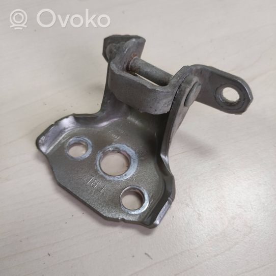 Subaru Outback (BS) Cerniera inferiore della portiera anteriore FRL