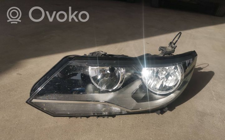 Volkswagen Tiguan Lampa przednia 5N1941005