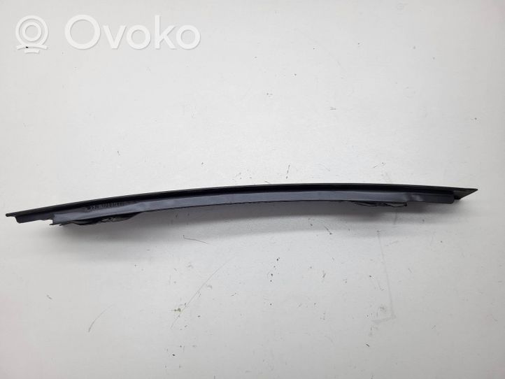 Volkswagen Touran I Altro elemento di rivestimento della portiera anteriore 1TO837890