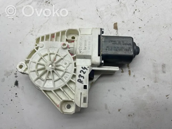 Audi A4 S4 B8 8K Galinis varikliukas langų pakėlėjo 8k0959812a