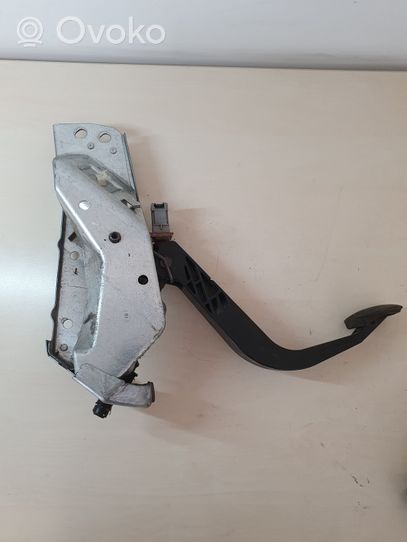 Opel Zafira B Clutch pedal 13192503