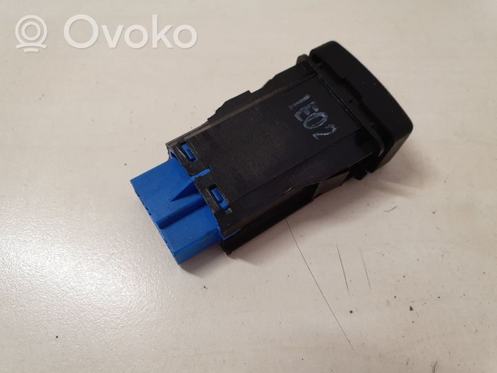 Opel Frontera B Differential lock switch M16334