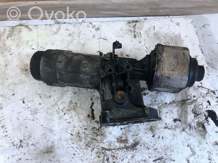 Volkswagen Sharan Supporto di montaggio del filtro dell’olio 038115389C