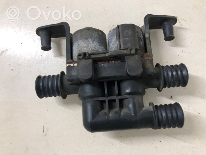 BMW X5 F15 Šildymo radiatoriaus vožtuvas (-ai) (kiaušiniai) 64116910544