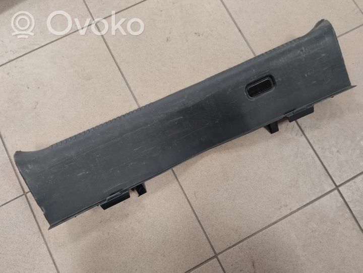 Audi A4 S4 B7 8E 8H Rivestimento di protezione sottoporta del bagagliaio/baule 8H0863471