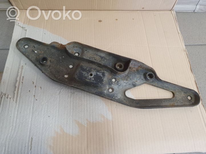 Mercedes-Benz Sprinter W906 Supporto di montaggio della molla elicoidale A9063310726