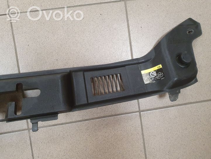 Volvo C30 Radiateur panneau supérieur d'admission d'air 31250176