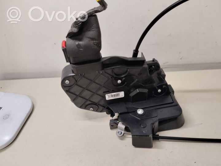 Volvo C30 Zamek drzwi przednich 30753656