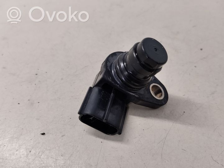 Volvo C30 Czujnik pozycji wału rozrządu 8658495