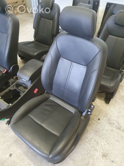 Ford Galaxy Set interni 