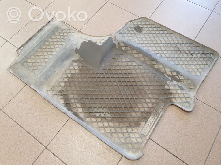 Mercedes-Benz Sprinter W906 Front floor mat 